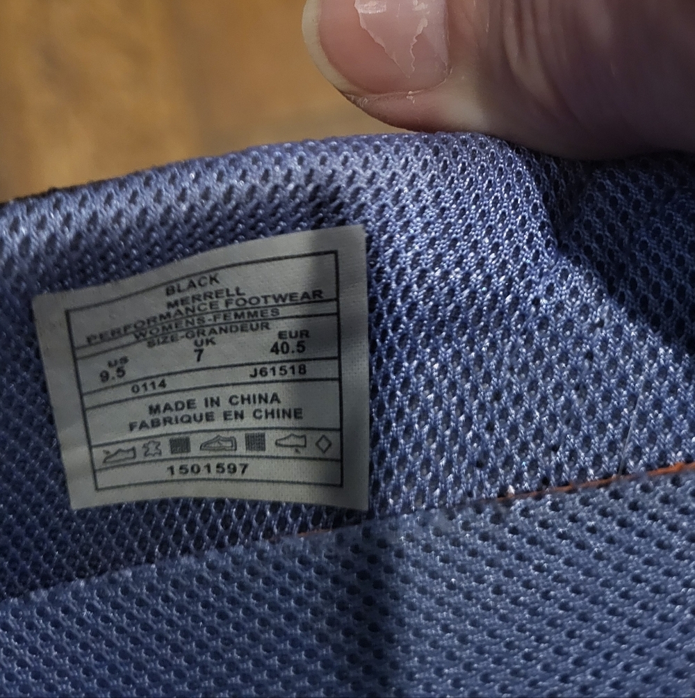 Merrell Mary Jane Slip-On Shoes in Black and Lavender.Select Grip. 9.5 - Picture 8 of 8